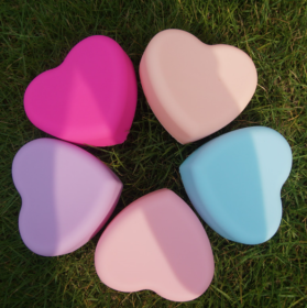 Heart Shaped Brush Cleaner (No More Skin Problems) (Color: None)